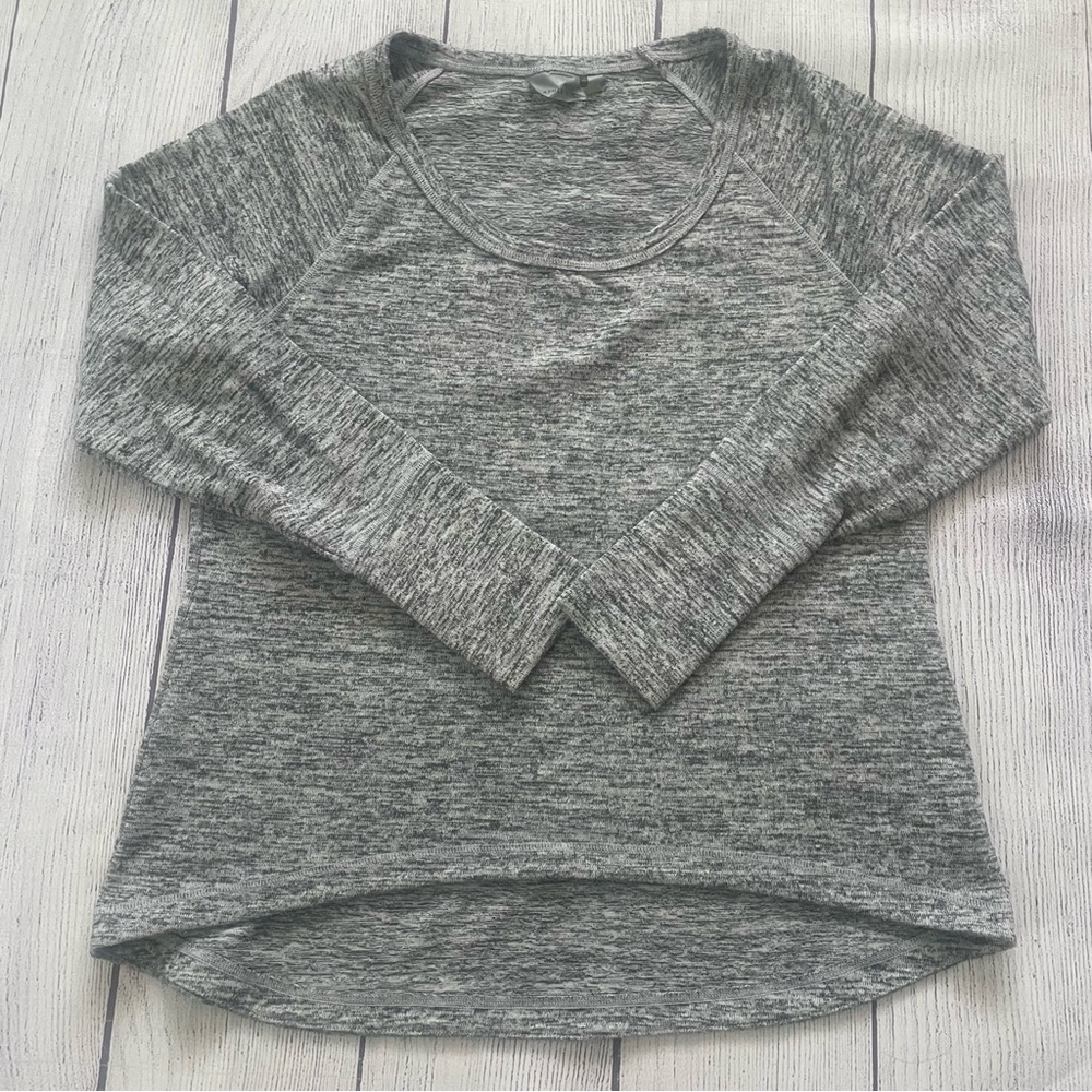 Athleta Heather Gray No Sweatin’ It Shark Bite Sweatshirt Size Large